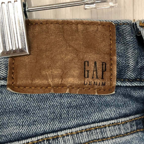 GAP Jeans | Athletic Fit Straight Leg | 32x34 - Picture 6 of 13